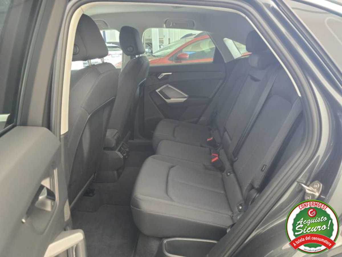 Audi Q3 Sportback 35 TDI quattro S tronic S line edition (12)