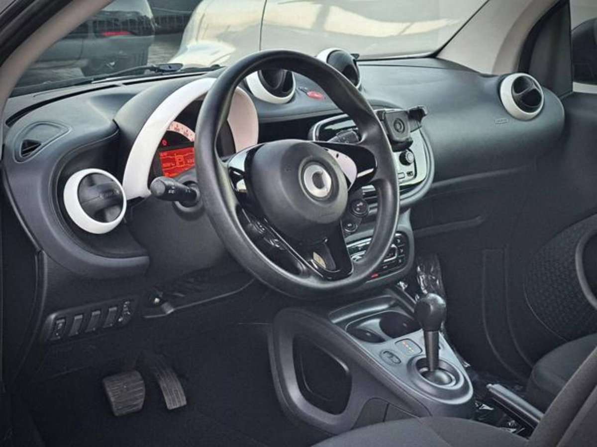 smart Fortwo 70 1.0 twinamic Youngster (13)