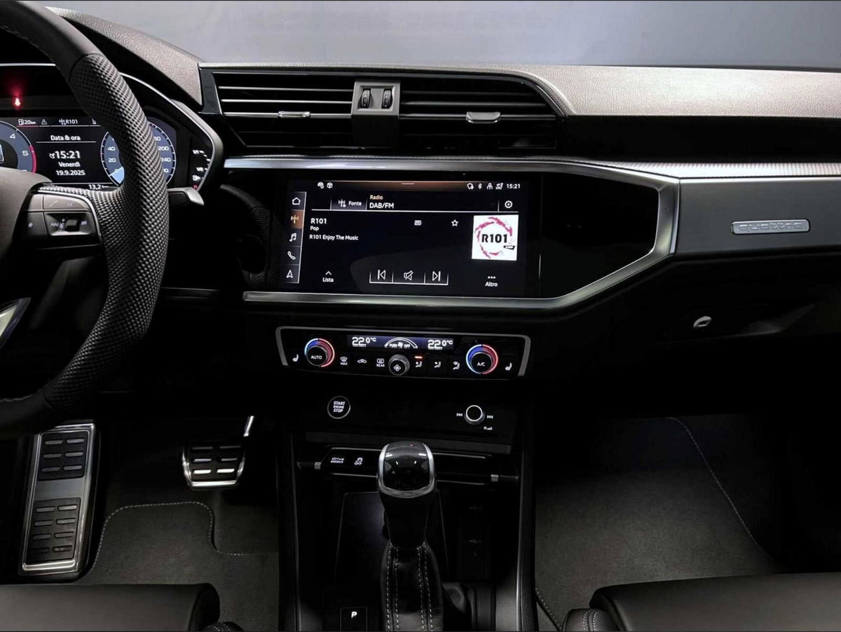 Audi Q3 40 2.0 tdi S line edition quattro 193cv s-tronic (17)