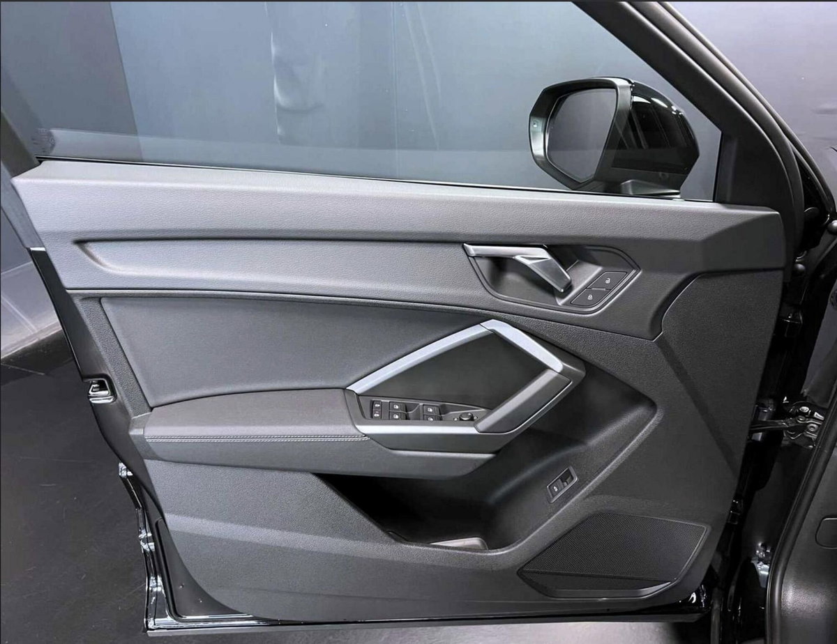 Audi Q3 40 2.0 tdi S line edition quattro 193cv s-tronic (9)