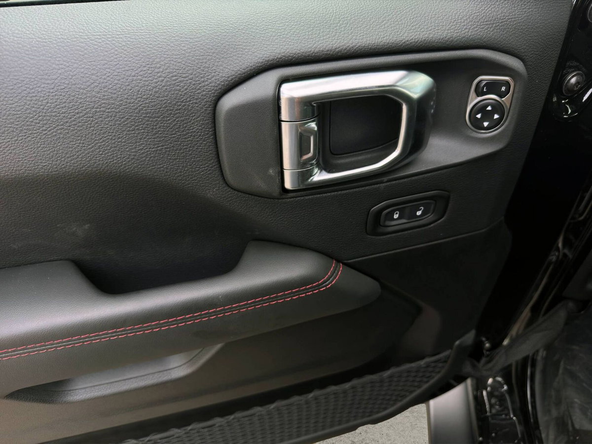 Jeep Wrangler Unlimited 2.0 Turbo Rubicon (11)