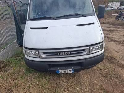 Iveco Daily Telaio 35C17 3.0Hpt TDI PC-RG Cabinato usata
