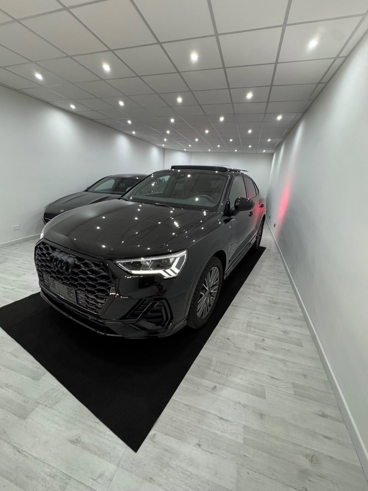 Audi Q3 Sportback 35 TDI quattro S tronic S line edition (2)