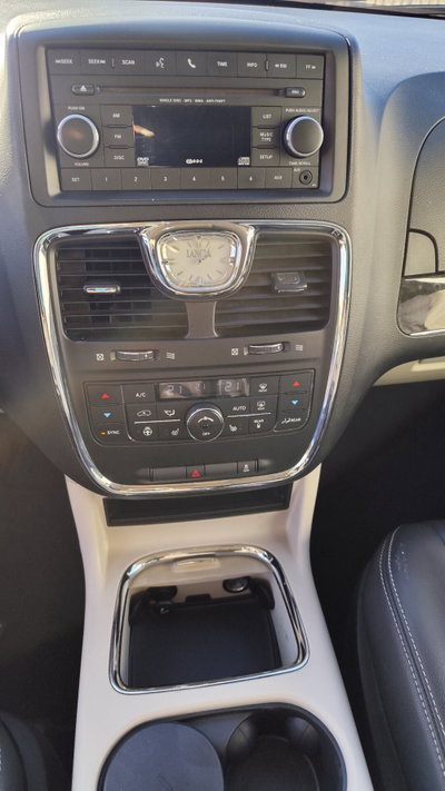 Lancia Voyager 2.8 Turbodiesel Platinum 163 CV (12)