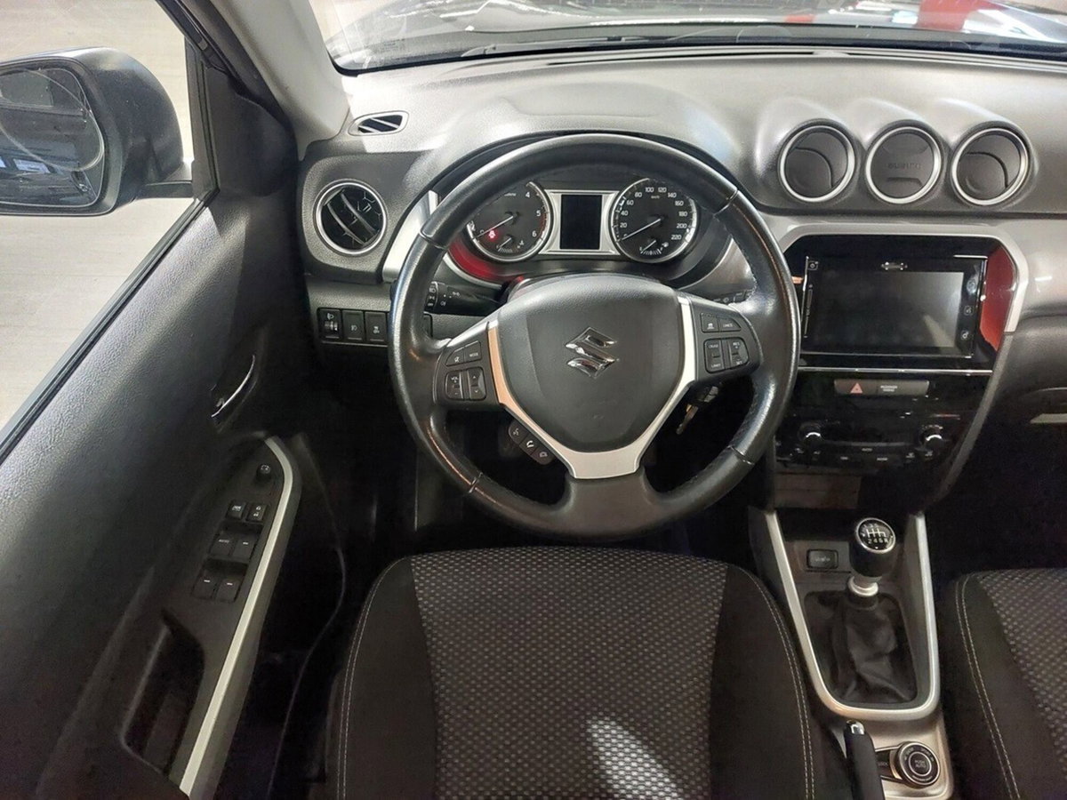 Suzuki Vitara 1.6 DDiS 4WD AllGrip DCT V-Top (12)