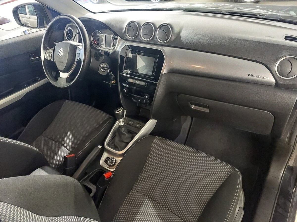 Suzuki Vitara 1.6 DDiS 4WD AllGrip DCT V-Top (7)