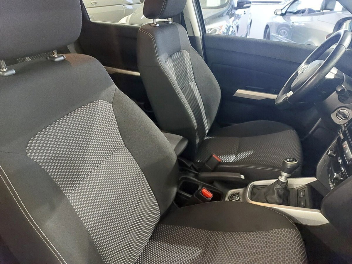 Suzuki Vitara 1.6 DDiS 4WD AllGrip DCT V-Top (8)