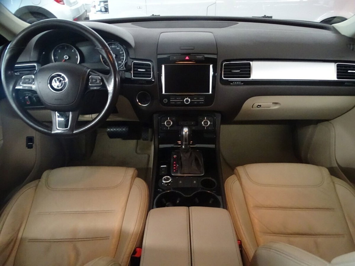 Volkswagen Touareg 3.0 TDI 245 CV tip. BMT Terrain Tech Executive (17)