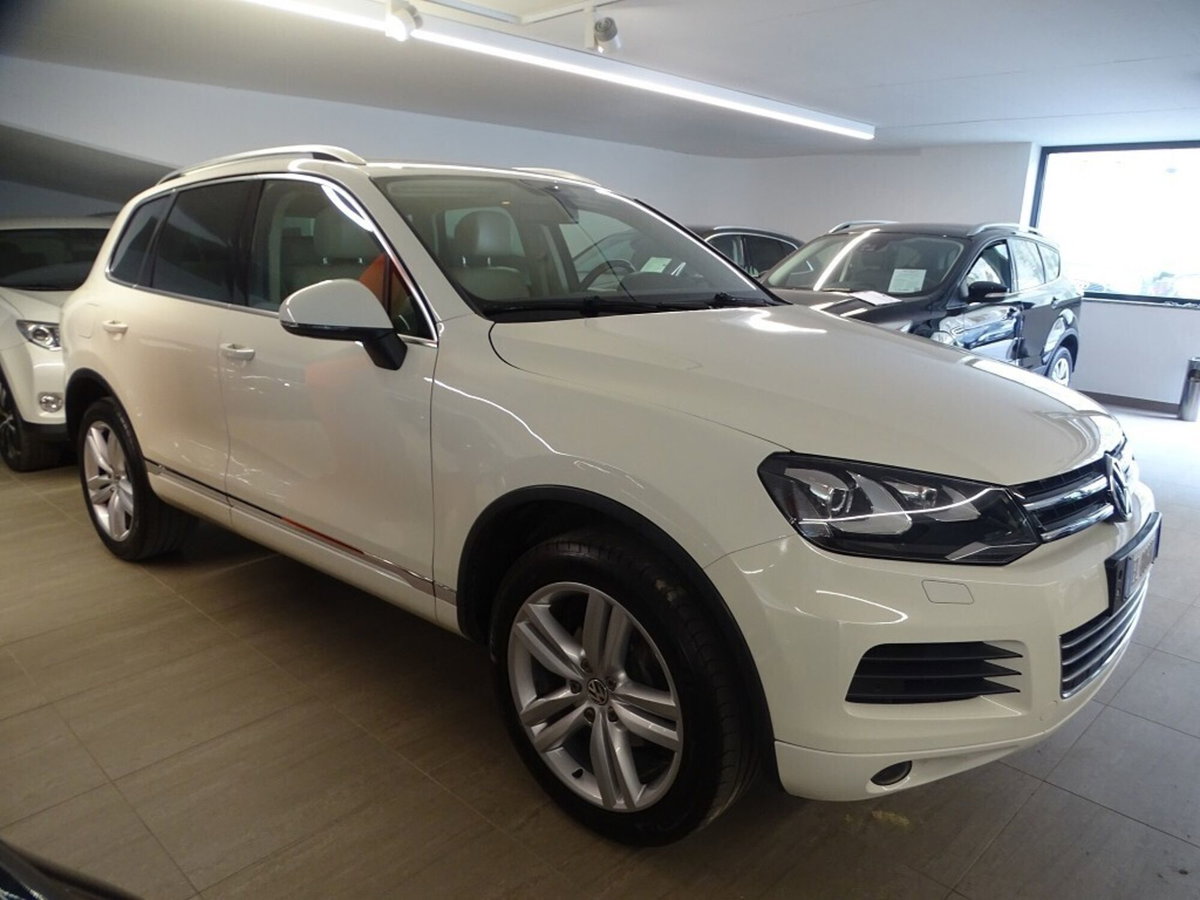 Volkswagen Touareg 3.0 TDI 245 CV tip. BMT Terrain Tech Executive (2)
