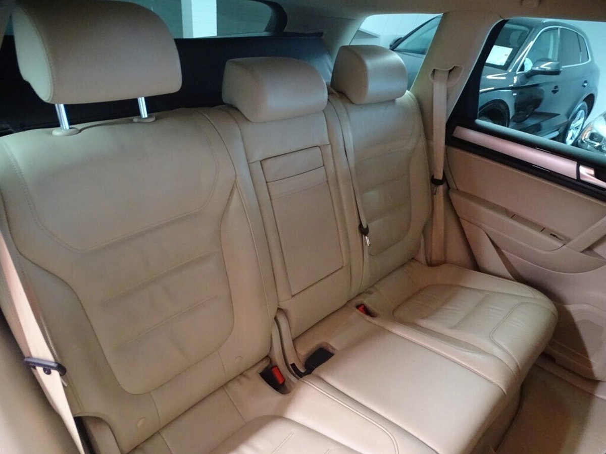 Volkswagen Touareg 3.0 TDI 245 CV tip. BMT Terrain Tech Executive (9)