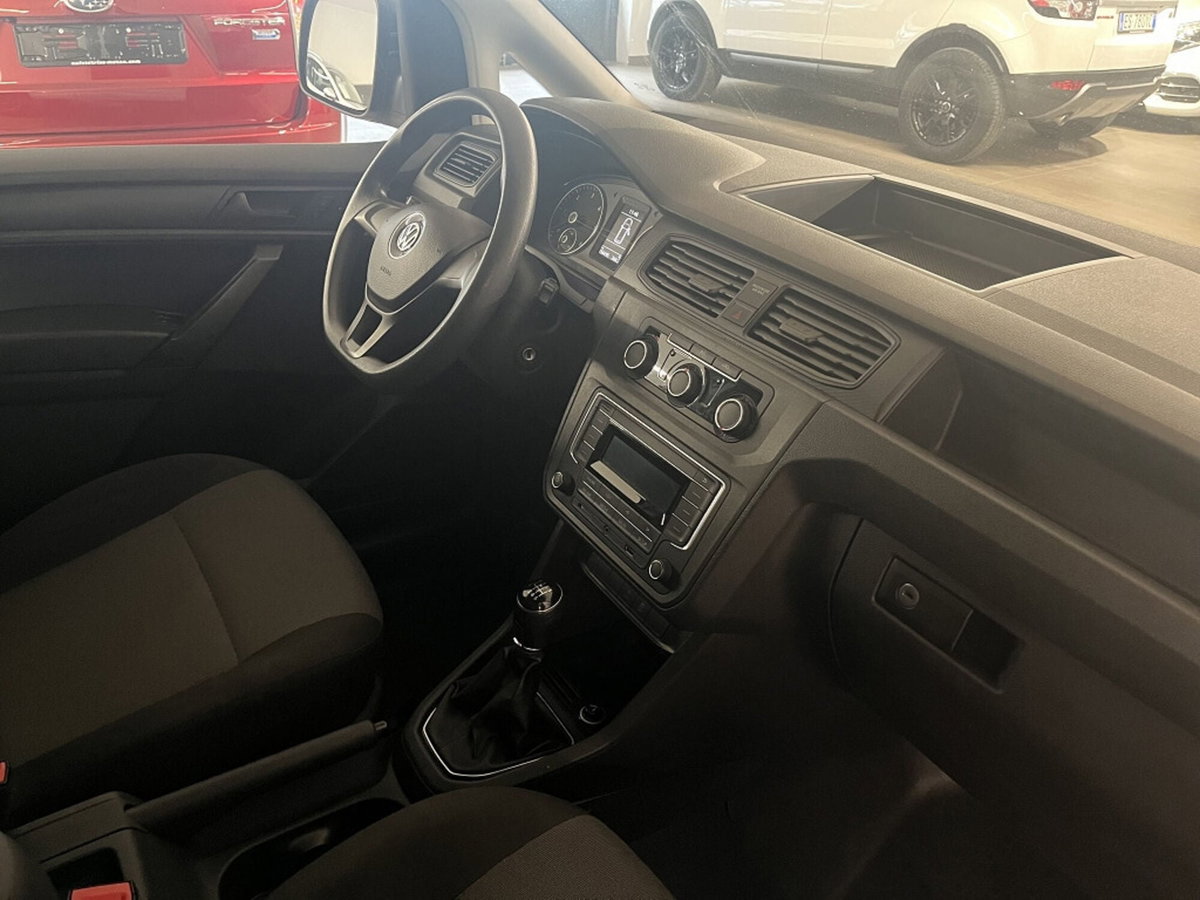 Volkswagen Caddy 2.0 TDI 122 CV 4MOTION Tech (8)