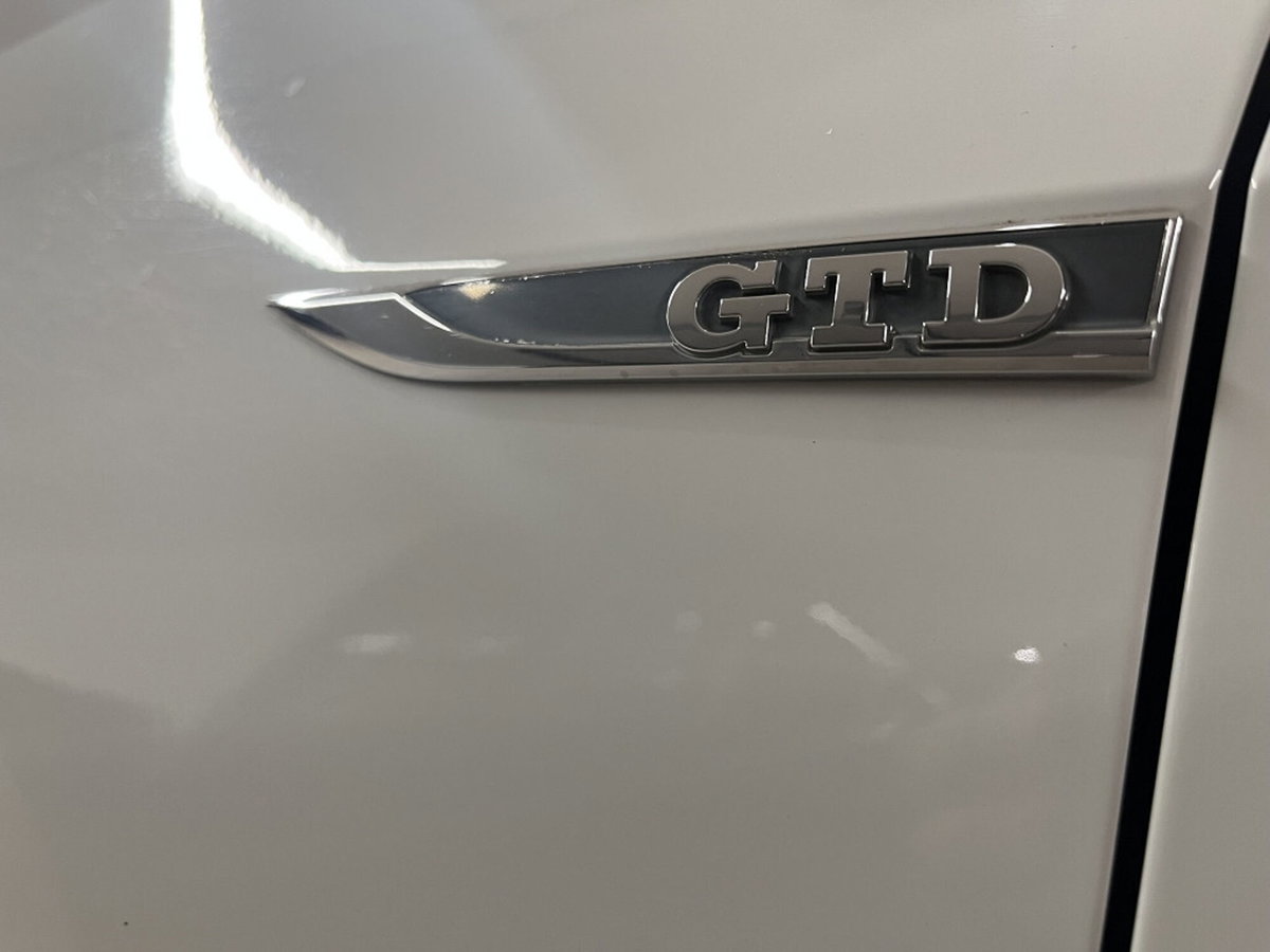 Volkswagen Golf GTD 2.0 TDI 3p. BlueMotion Technology (13)