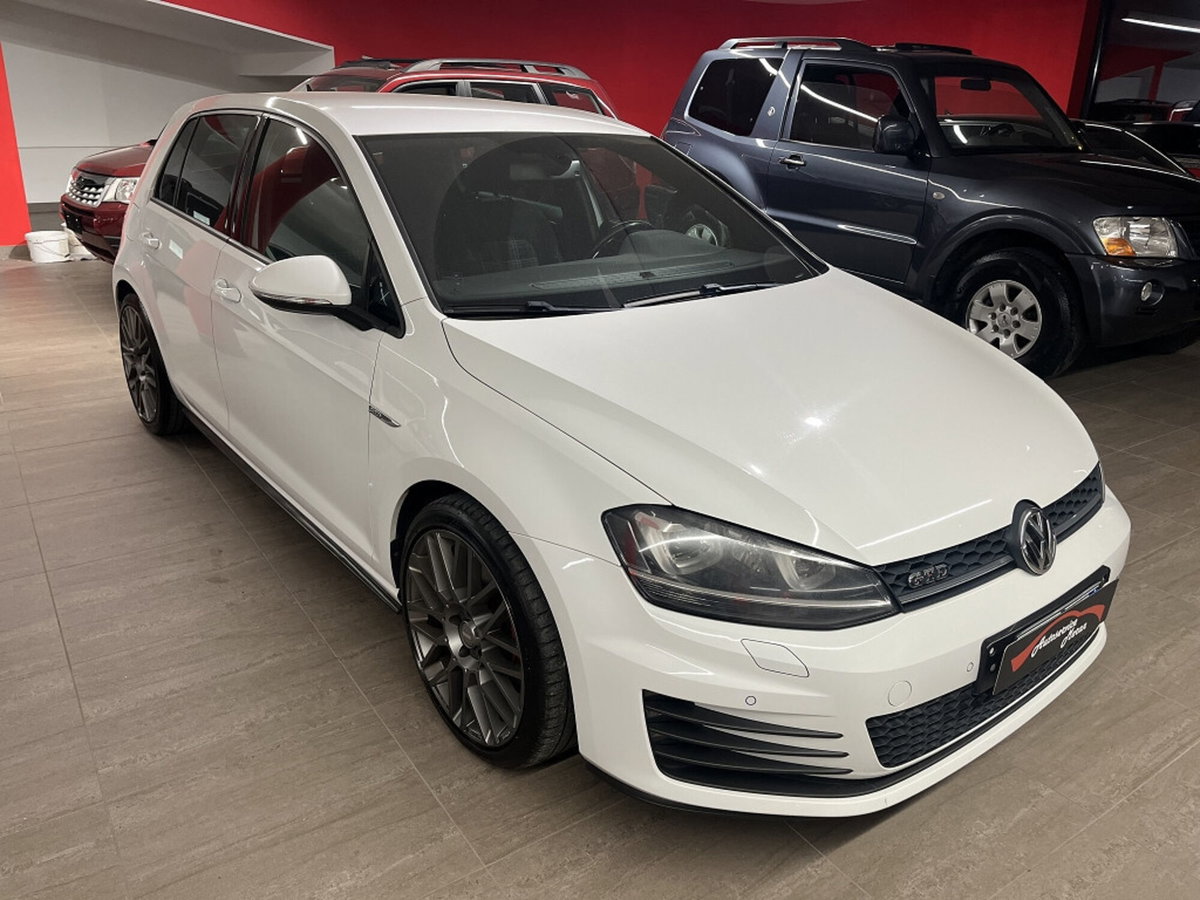 Volkswagen Golf GTD 2.0 TDI 3p. BlueMotion Technology (3)