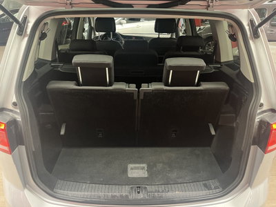 Volkswagen Touran 1.6 TDI DSG Comfortline BlueMotion Technology (12)
