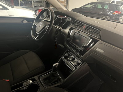 Volkswagen Touran 1.6 TDI DSG Comfortline BlueMotion Technology (8)