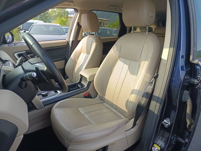 Land Rover Discovery Sport 2.0 TD4 180 CV HSE (11)