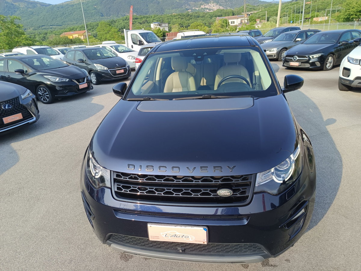 Land Rover Discovery Sport 2.0 TD4 180 CV HSE (13)