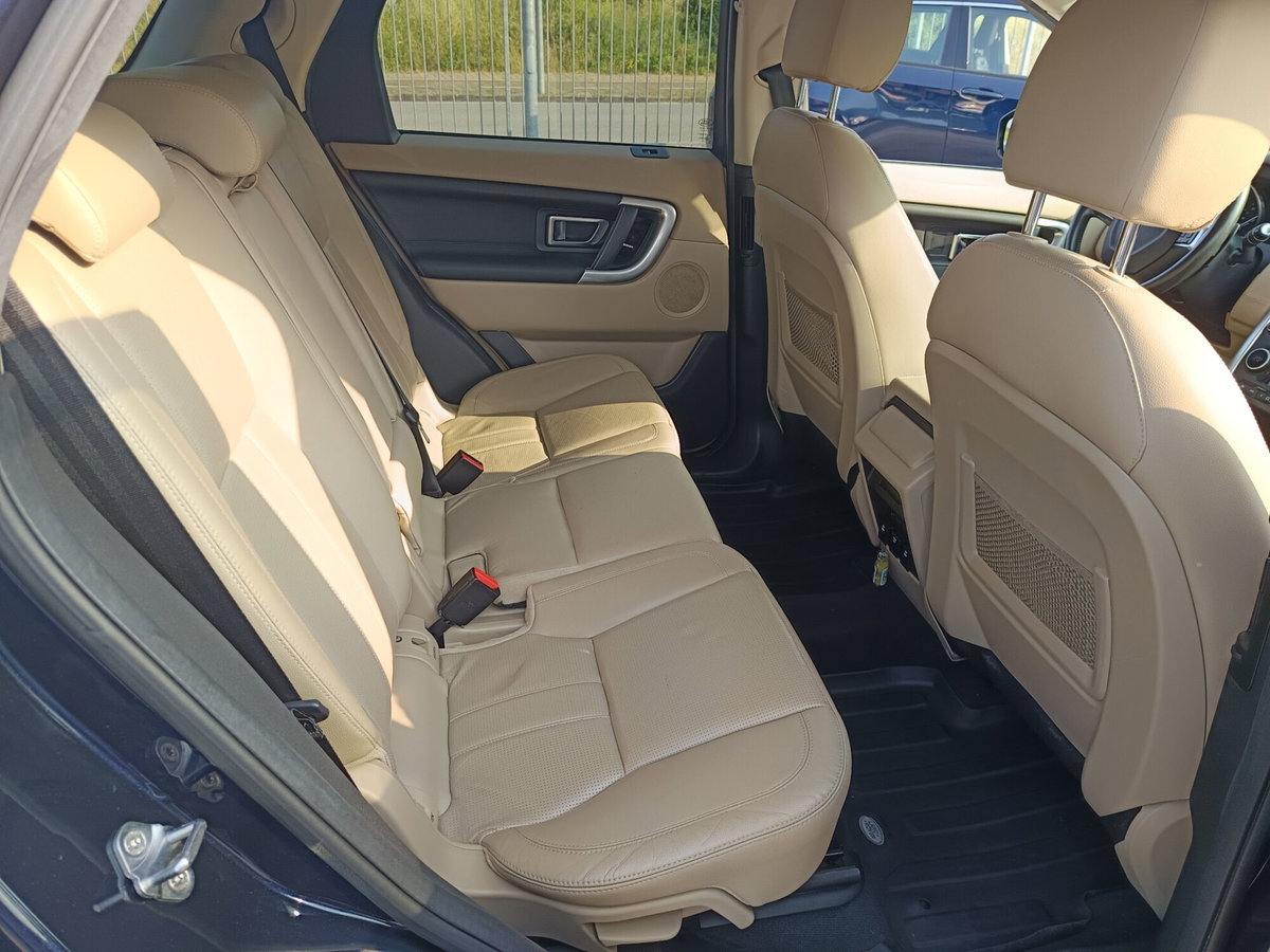 Land Rover Discovery Sport 2.0 TD4 180 CV HSE (20)
