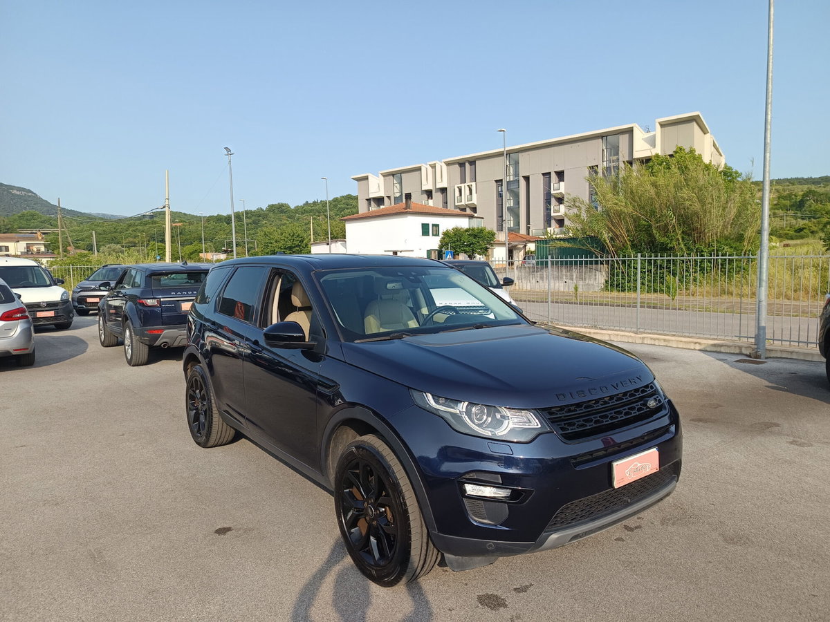 Land Rover Discovery Sport 2.0 TD4 180 CV HSE (8)