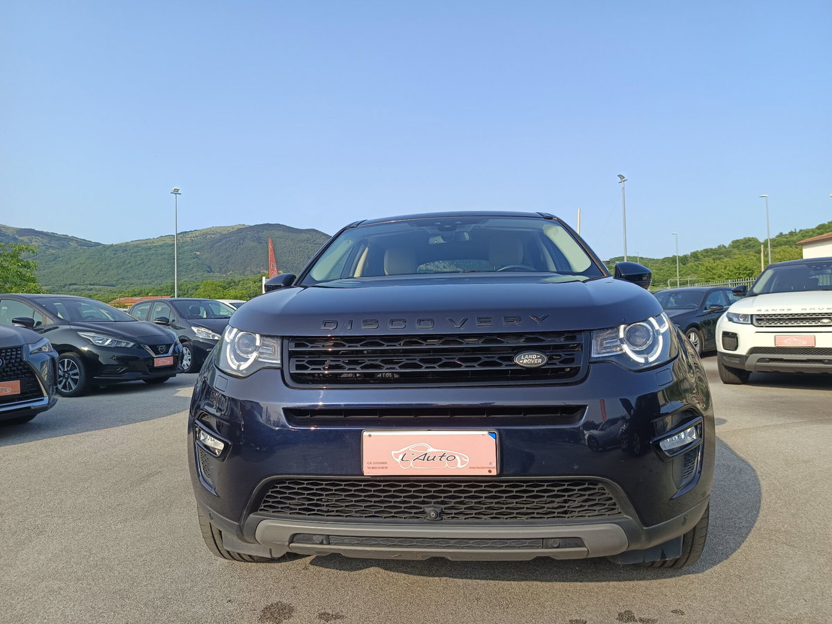 Land Rover Discovery Sport 2.0 TD4 180 CV HSE (9)
