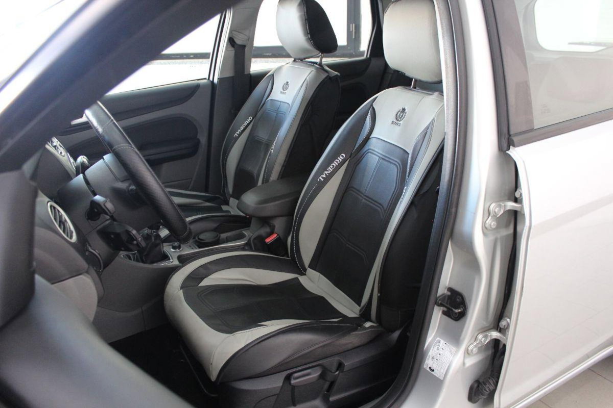 Ford Focus Station Wagon 1.6 TDCi (90CV) SW Tit. (11)