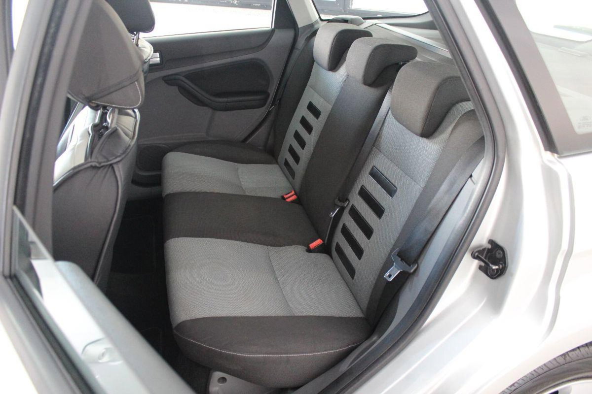Ford Focus Station Wagon 1.6 TDCi (90CV) SW Tit. (12)