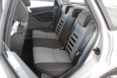 Ford Focus Station Wagon 1.6 TDCi (90CV) SW Tit. (12)