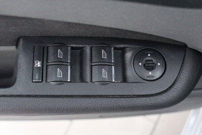 Ford Focus Station Wagon 1.6 TDCi (90CV) SW Tit. (16)