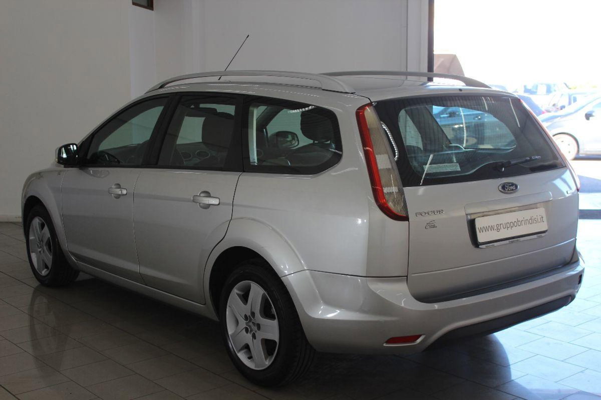 Ford Focus Station Wagon 1.6 TDCi (90CV) SW Tit. (6)