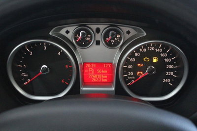 Ford Focus Station Wagon 1.6 TDCi (90CV) SW Tit. (9)