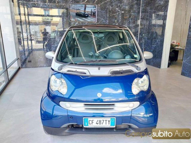 smart Fortwo 700 coupé pure (37 kW)