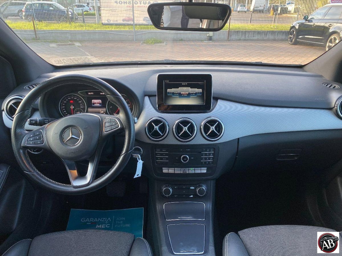 Mercedes-Benz Classe B 180 d Automatic Premium (13)