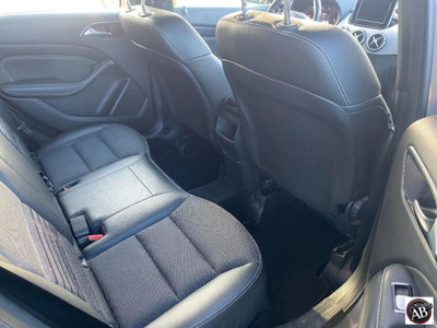 Mercedes-Benz Classe B 180 d Automatic Premium (18)