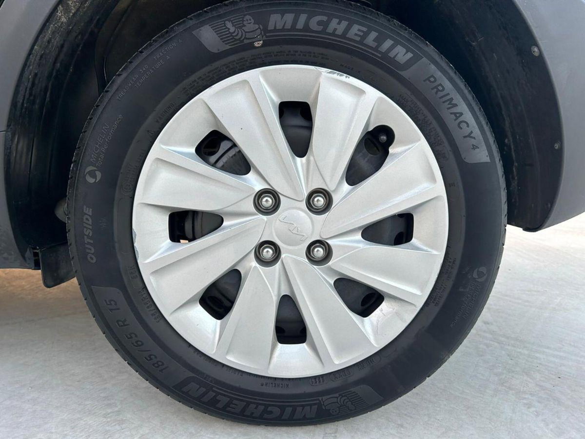 Kia Stonic 1.2 MPI 84 CV Style (18)