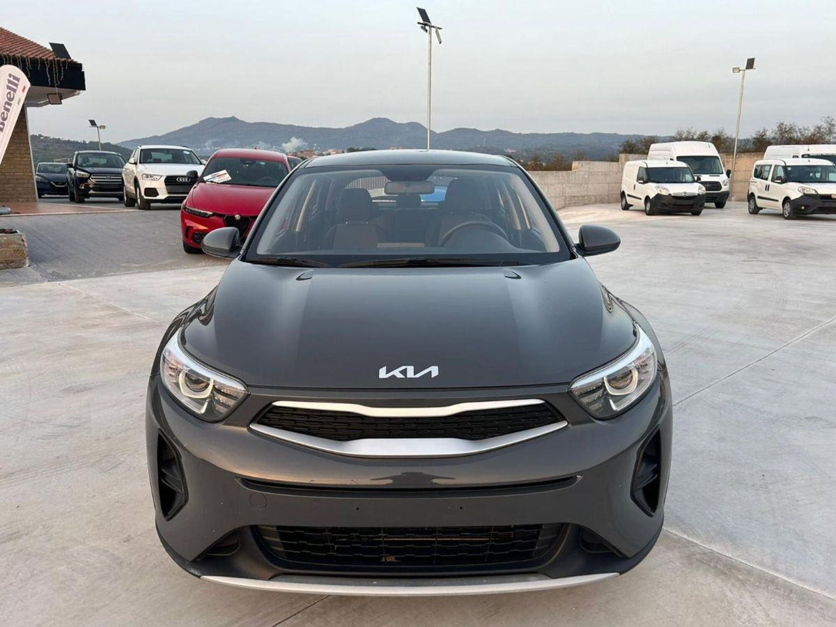 Kia Stonic 1.2 MPI 84 CV Style (2)