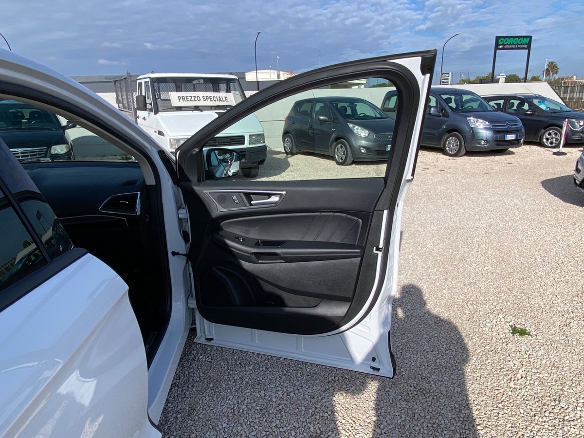Ford Edge 2.0 TDCI 210 CV AWD S&S Powershift ST Line (15)