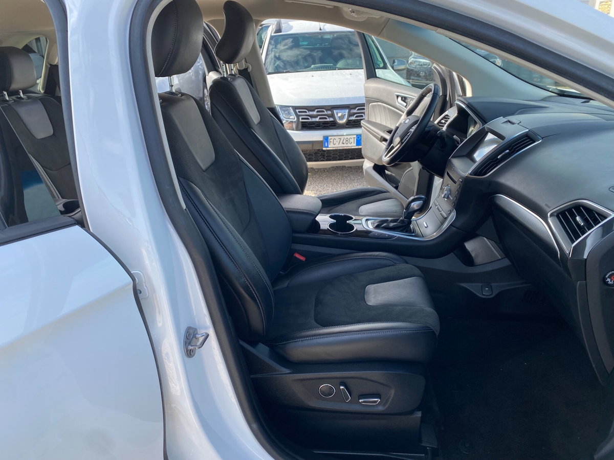 Ford Edge 2.0 TDCI 210 CV AWD S&S Powershift ST Line (19)