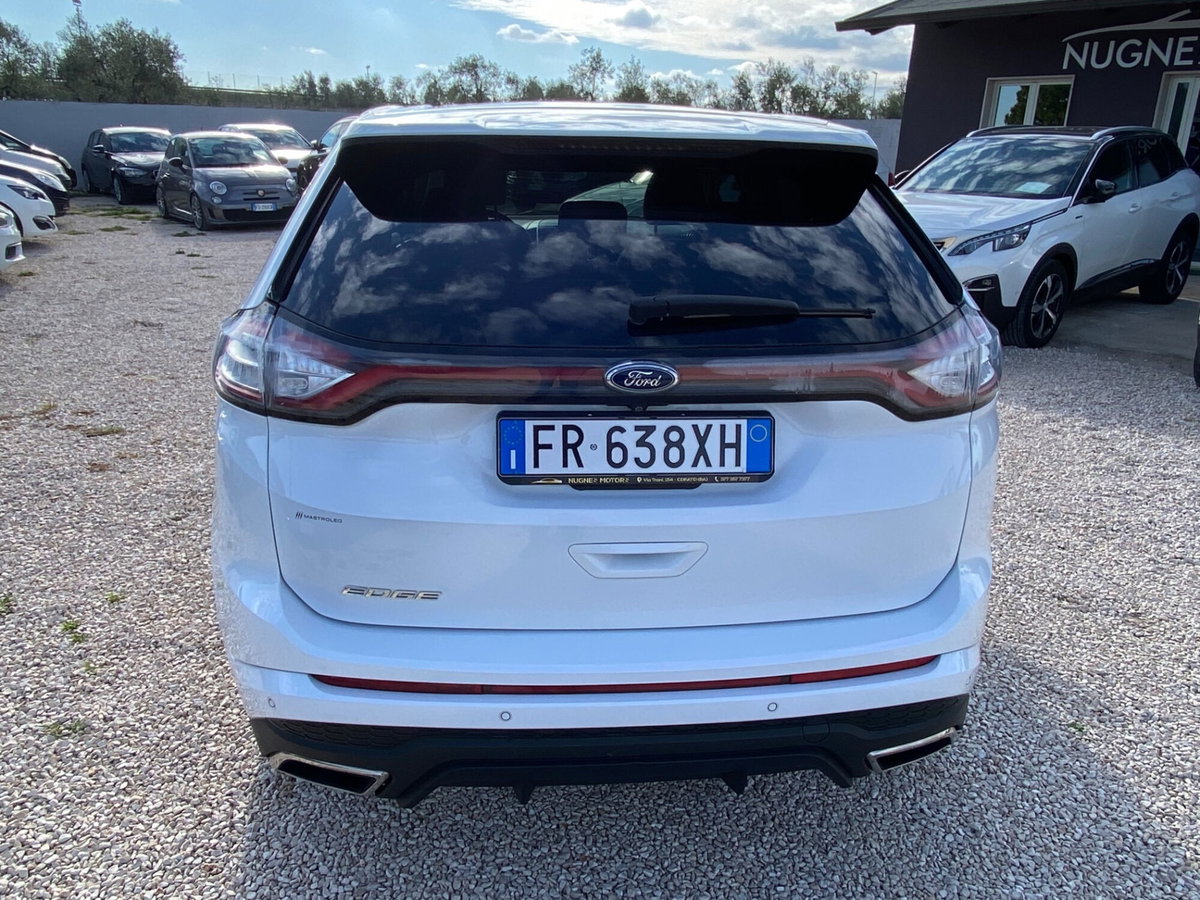 Ford Edge 2.0 TDCI 210 CV AWD S&S Powershift ST Line (4)