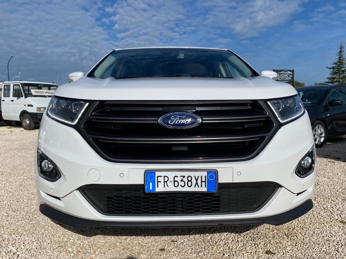 Ford Edge 2.0 TDCI 210 CV AWD S&S Powershift ST Line (8)