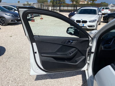 BMW Serie 1 116d 2.0 116CV cat 5 porte Attiva DPF (10)