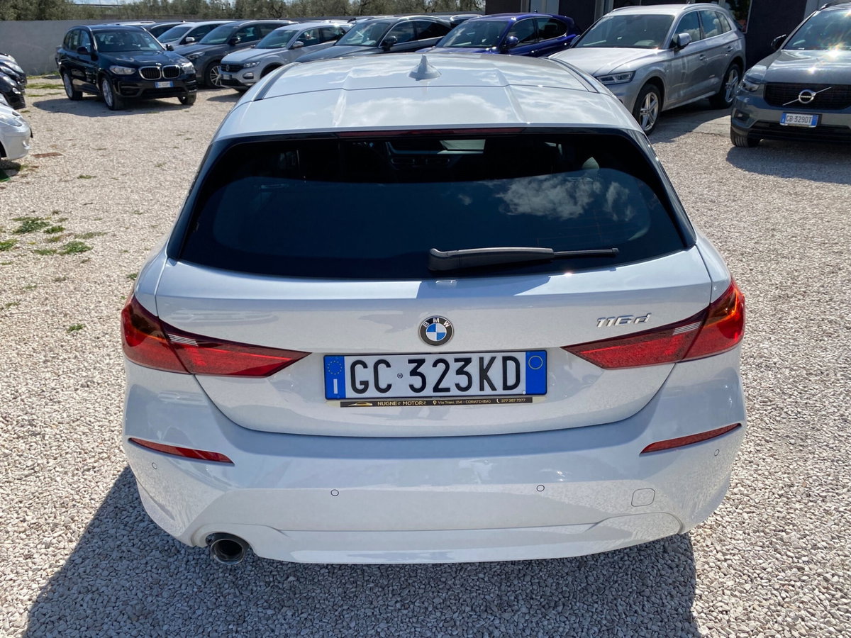 BMW Serie 1 116d 2.0 116CV cat 5 porte Attiva DPF (4)