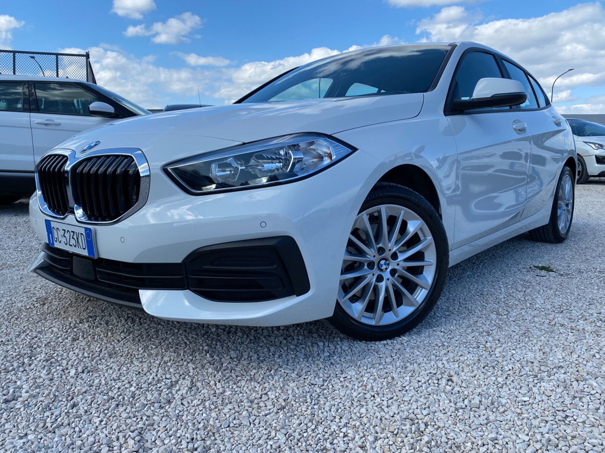 BMW Serie 1 116d 2.0 116CV cat 5 porte Attiva DPF (7)