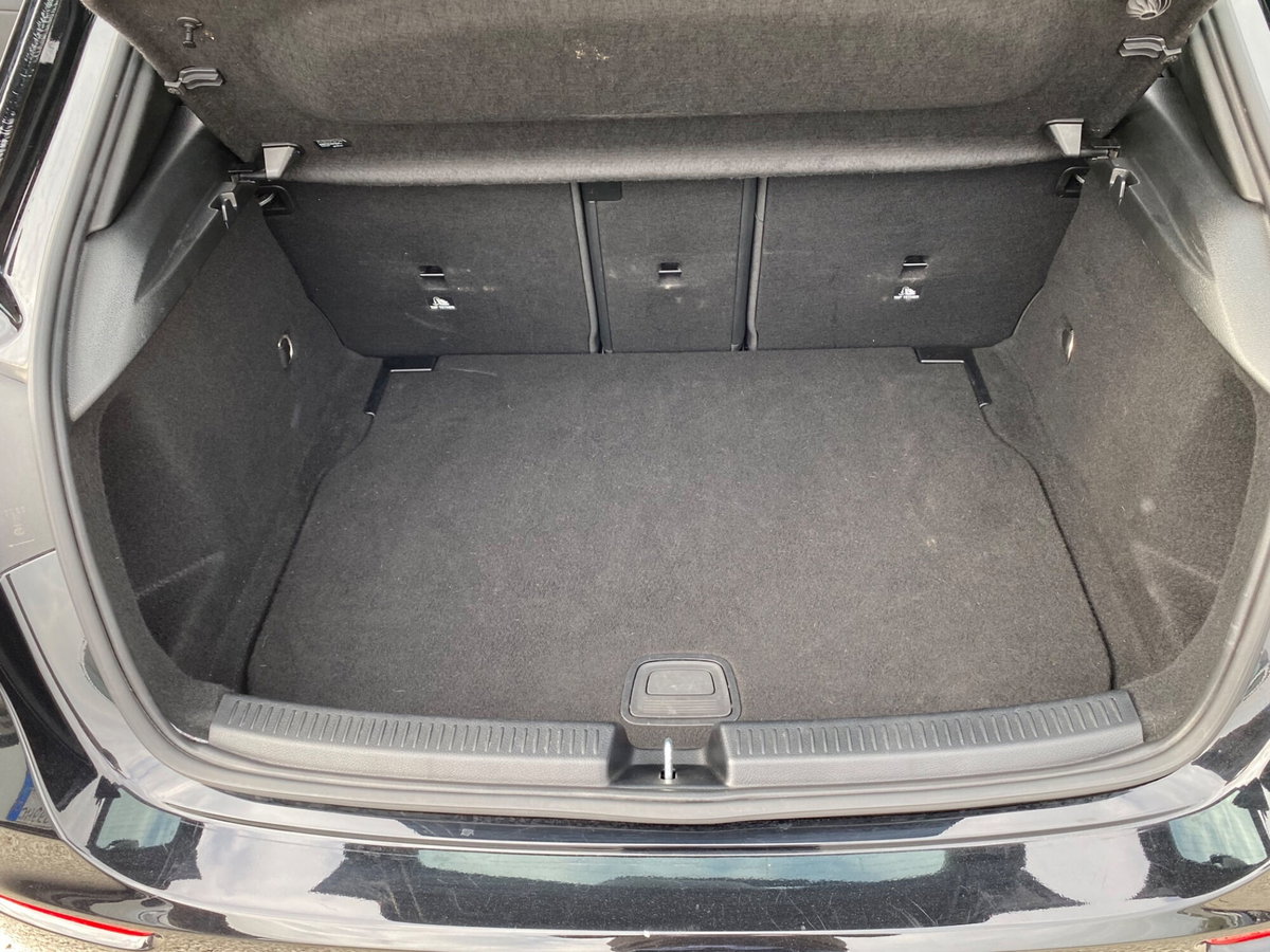 Mercedes-Benz Classe A 180 d Automatic Sport (14)
