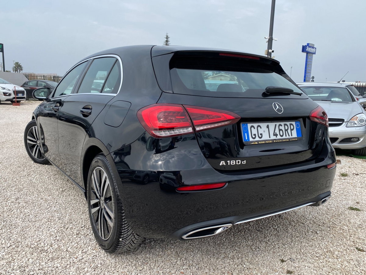 Mercedes-Benz Classe A 180 d Automatic Sport (3)