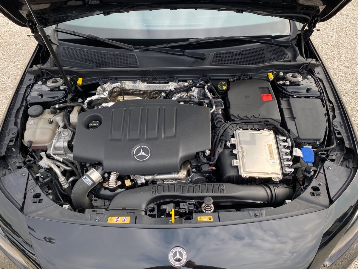 Mercedes-Benz Classe A 180 d Automatic Sport (9)