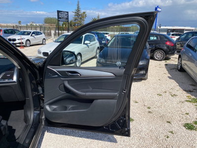 BMW X3 sDrive18d Luxury (15)