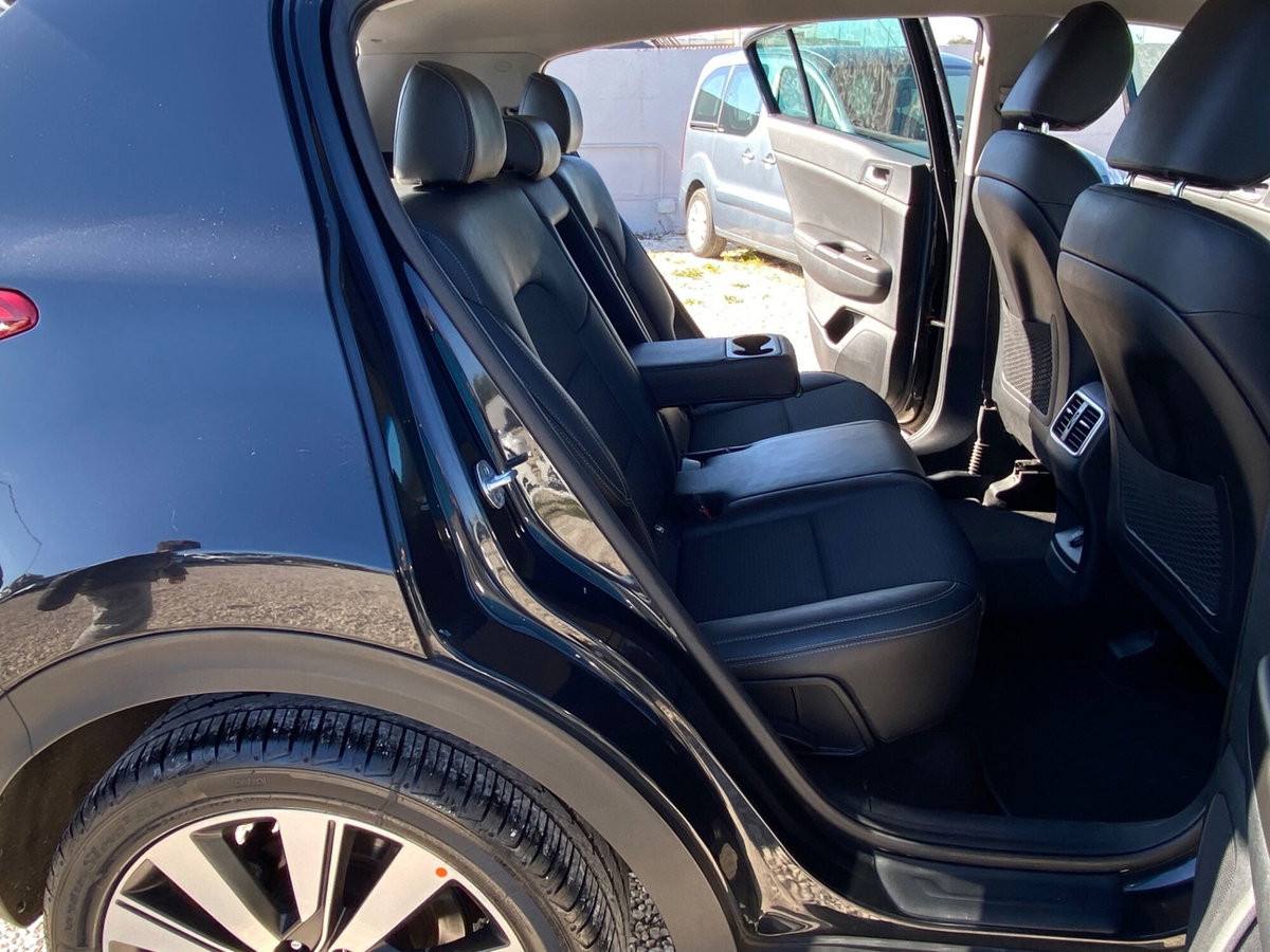 Kia Sportage 1.7 CRDI 2WD Style (18)