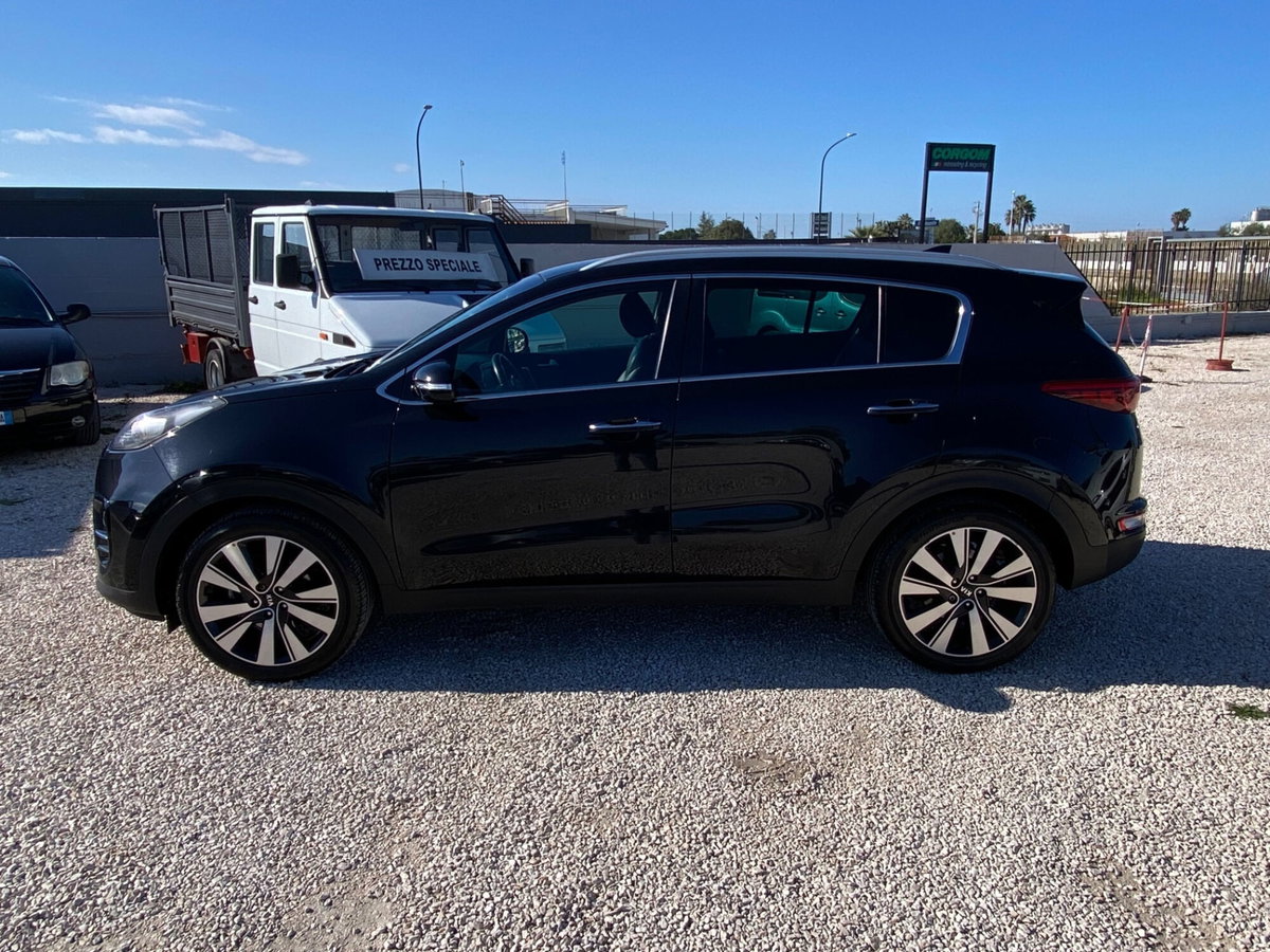 Kia Sportage 1.7 CRDI 2WD Style (2)