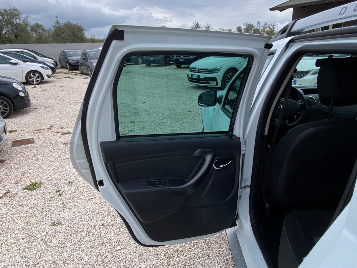Dacia Duster 1.5 dCi 110CV 4x2 Prestige (12)