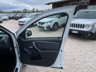 Dacia Duster 1.5 dCi 110CV 4x2 Prestige (15)